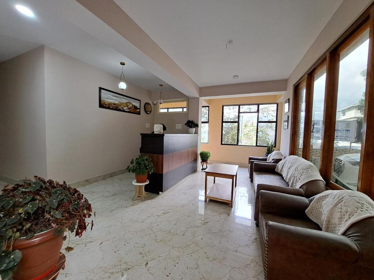 גנגטוק Snow White Retreat Hotel And Restaurant מראה חיצוני תמונה
